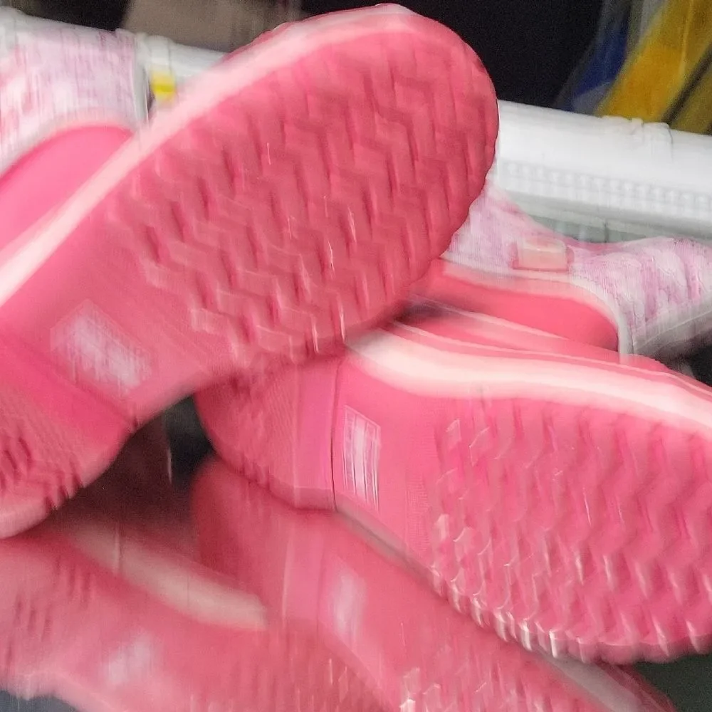 Sorel vibrant pink
